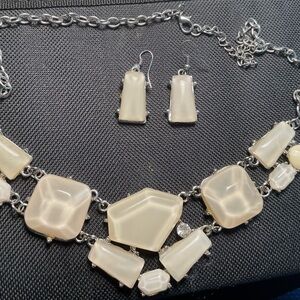 Lulu-B Ivory and Silver Geometric Necklace Set